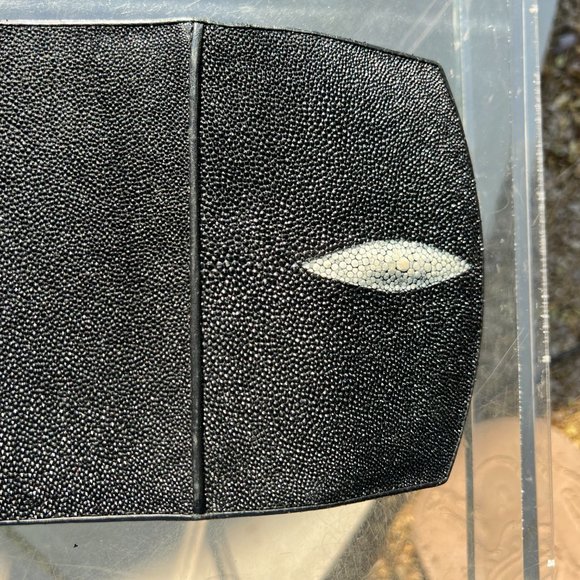 ROTA GENUINE STINGRAY WALLET- Button Flap Closure ( Small) - Picture 3 of 5